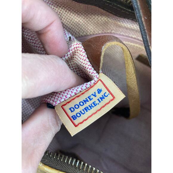 DOONEY & BOURKE, TAN EMBOSSED ANIMAL PRINT MEDIUM SHOULDER BAG - Picture 11 of 15